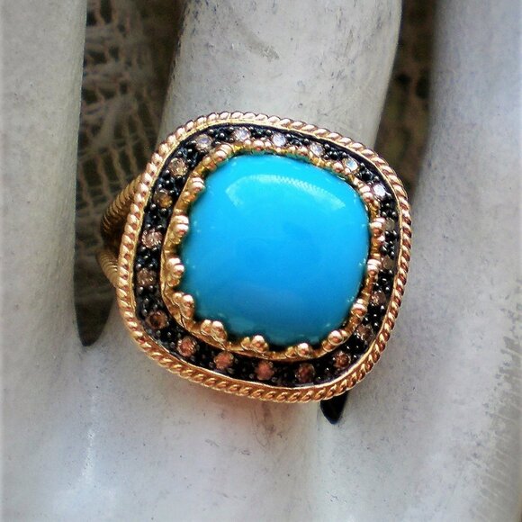 14K Yellow Gold Sleeping Beauty Turquoise Champagne Diamond Cluster Ring 7.6 g.